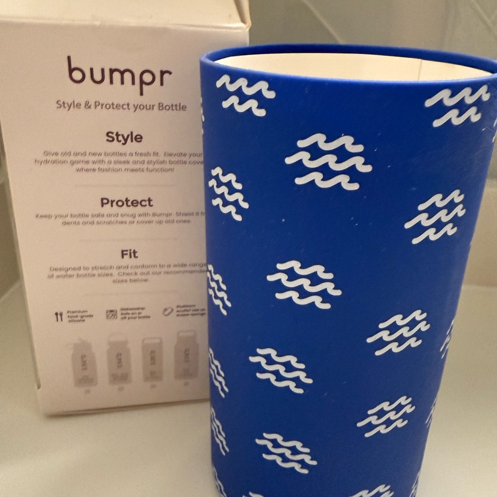 Bumpr Blue Nautical Water Bottle Protector Sleeve